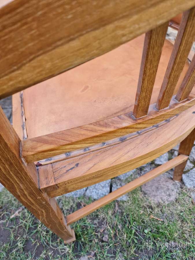 Vintažinės tikmedžio masyvo valgomojo odinės kėdės - nuotraukos Nr. 17