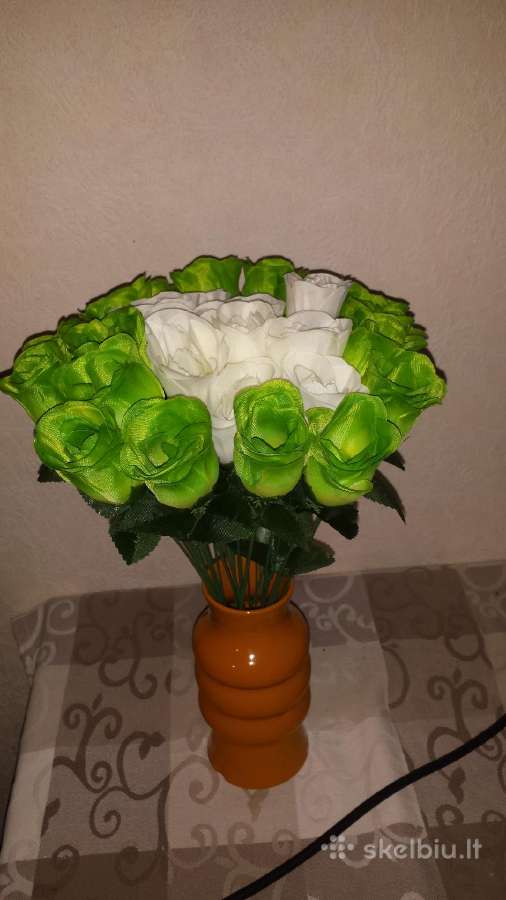 Dirbtinu roziu puokste. Nesiunciu! 27 rozes - nuotraukos Nr. 2
