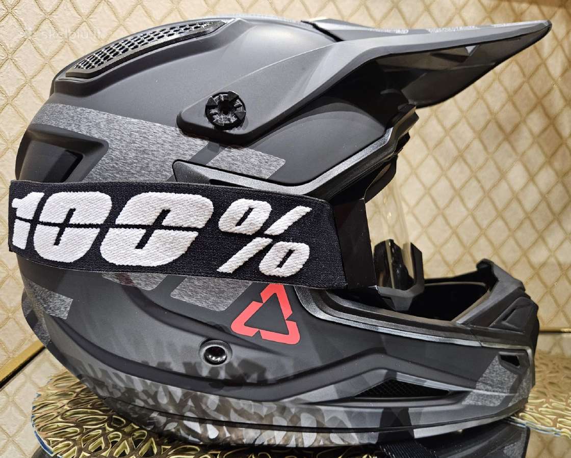 Dėvėti ir nauji motokroso šalmai ir akiniai - nuotraukos Nr. 22