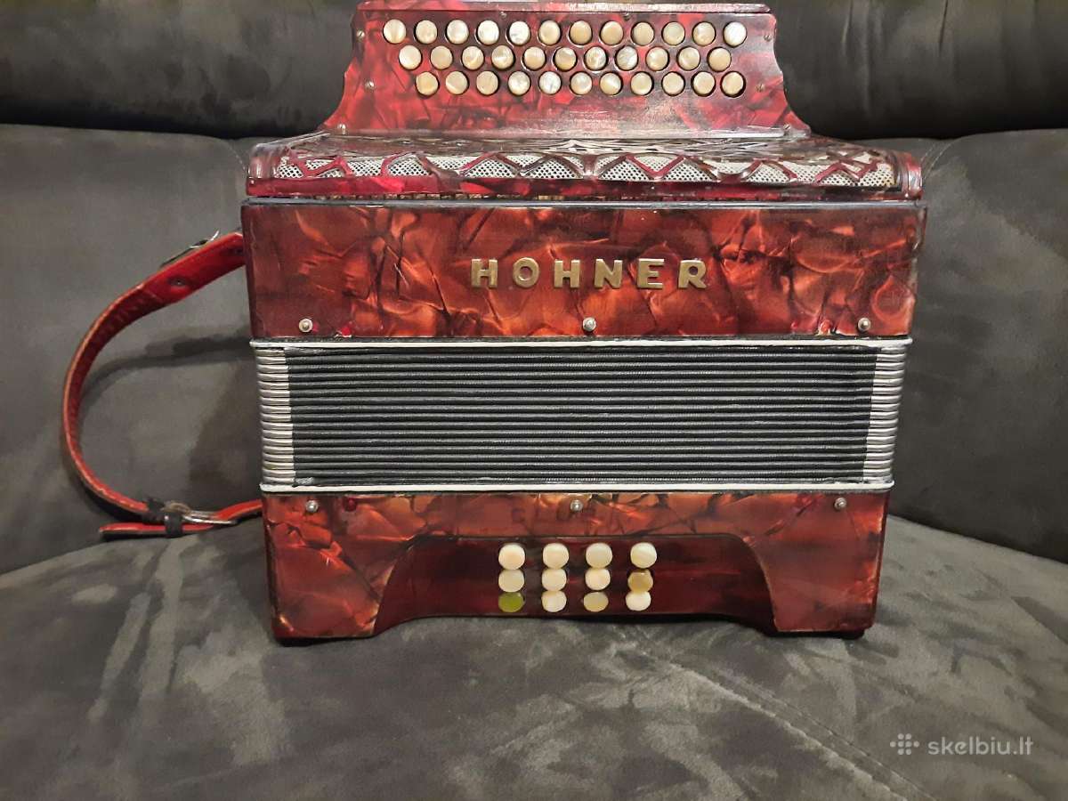 Parduodame armonika hohner .