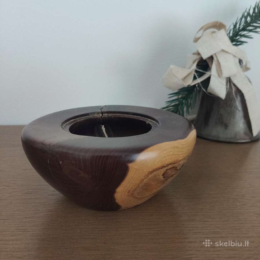 Medinis dekoratyvus indas vaza, interjero detalė