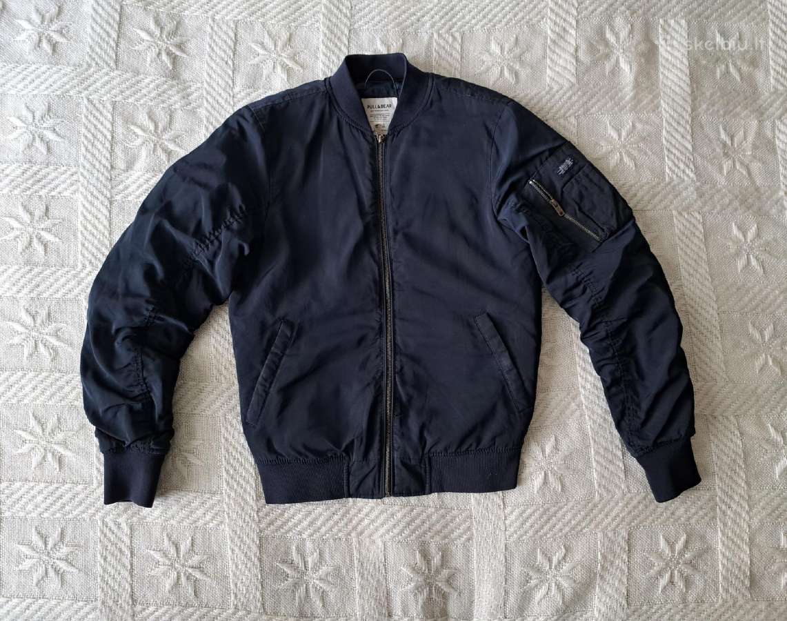 Pull&bear bomberis (striukė)