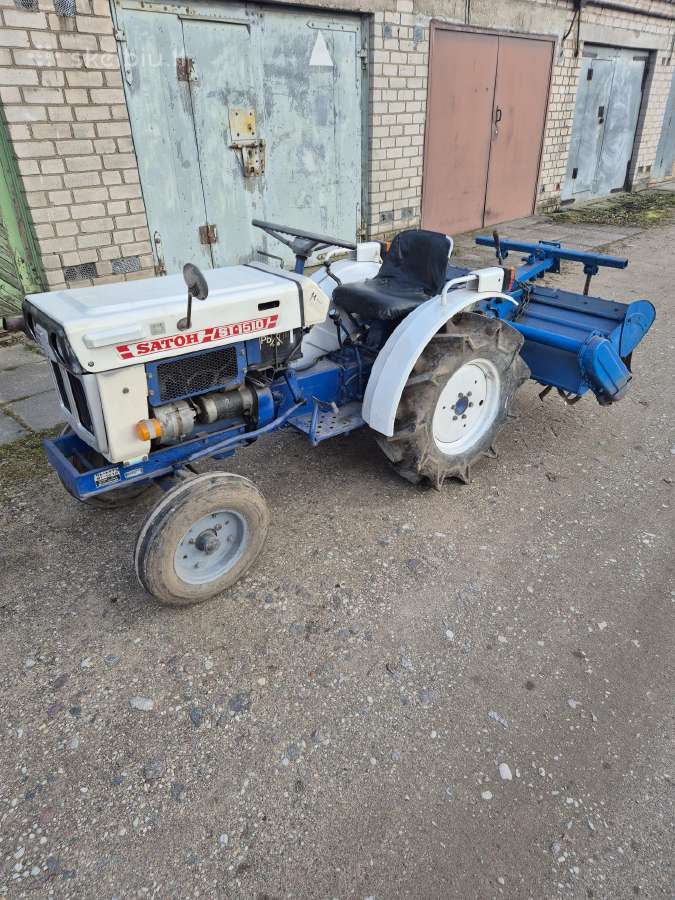 Mini traktorius Satoh st1510 su freza