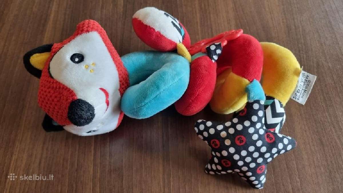 Žaislas "Lapiukas", gali būti kabinamas