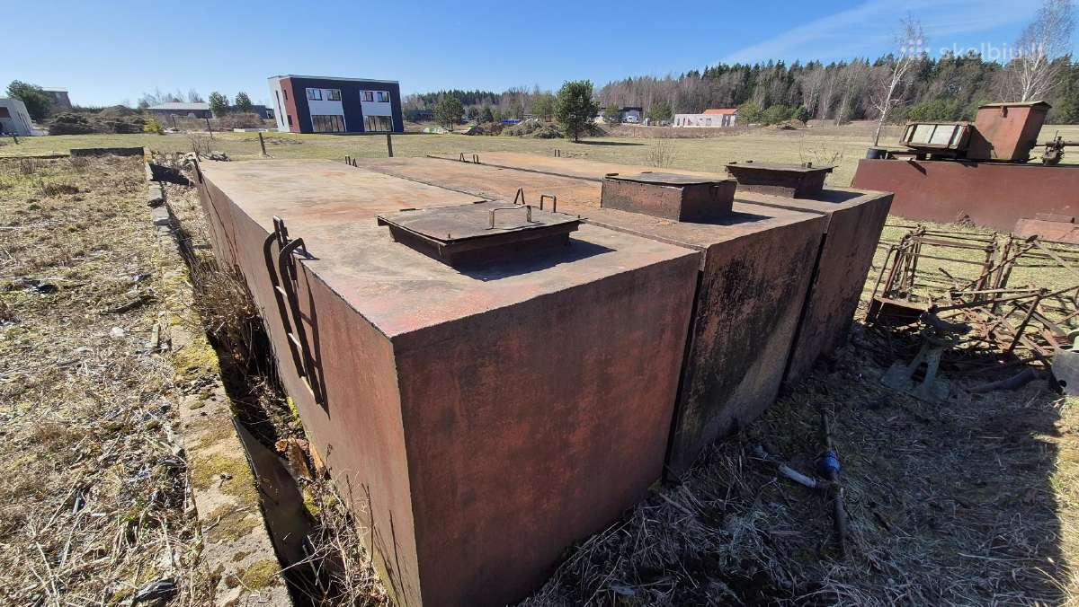 Bačka storasienė metalinė 13,5m3, kita