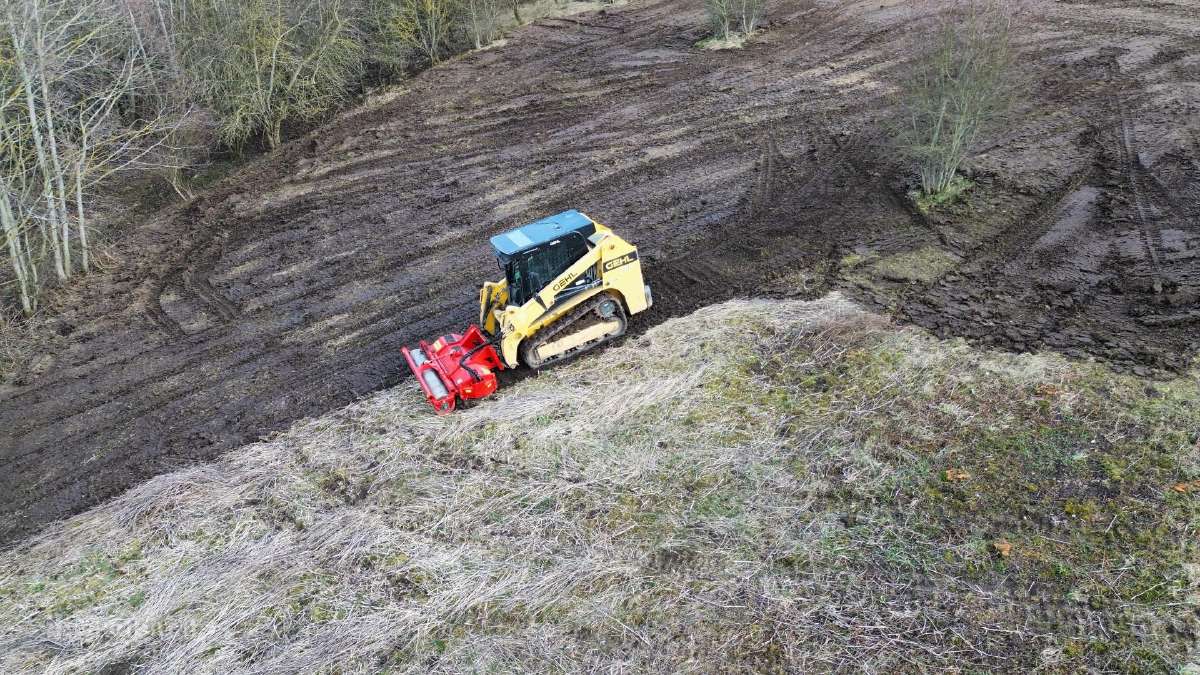 Keliu,aikšteliu,vejos irengimas,bobcat nuoma - nuotraukos Nr. 32