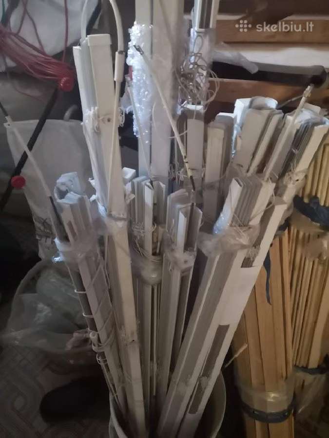 Metalines baltos zaliuzes naudotos