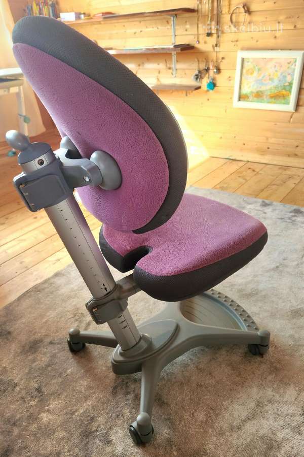 Auganti ergonominė kėdė