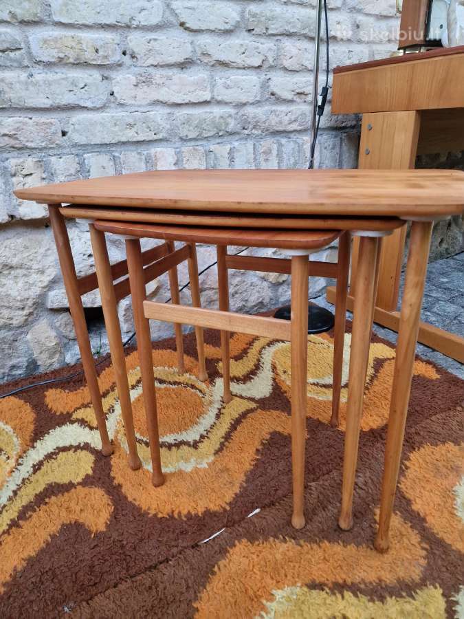 Vintažiniai mid century tikmedžio staliukai - nuotraukos Nr. 32
