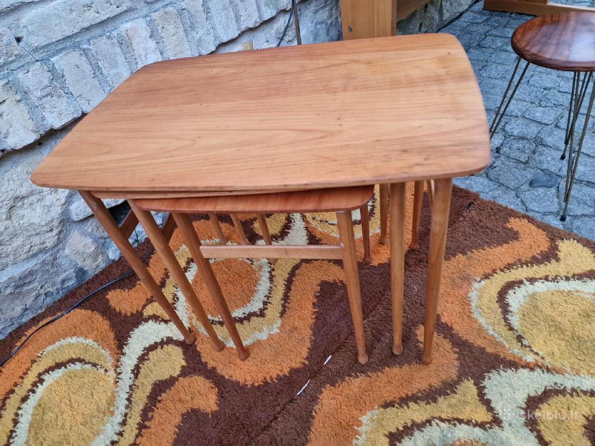 Vintažiniai mid century tikmedžio staliukai - nuotraukos Nr. 33