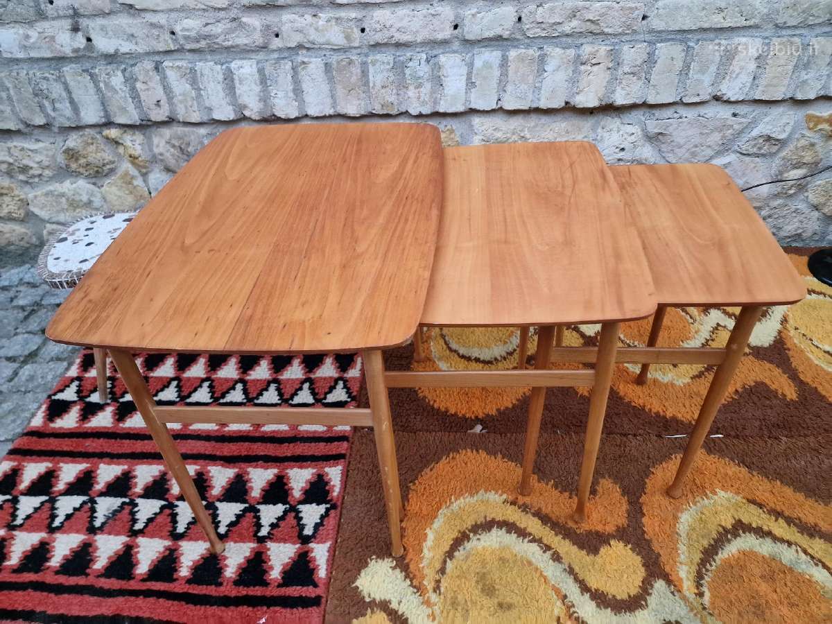 Vintažiniai mid century tikmedžio staliukai - nuotraukos Nr. 35