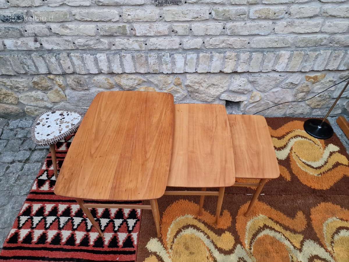 Vintažiniai mid century tikmedžio staliukai - nuotraukos Nr. 36