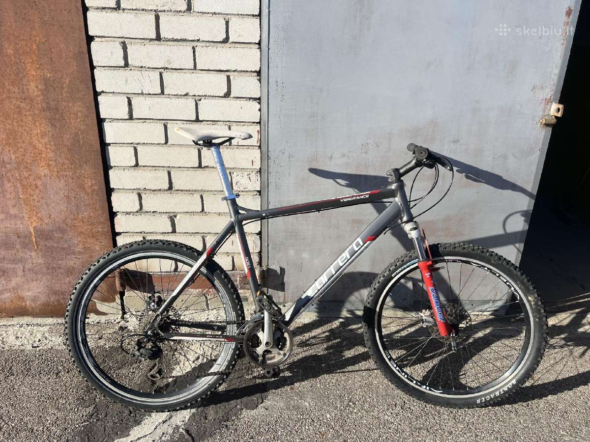 Carrera Vengeance kalnų dviratis