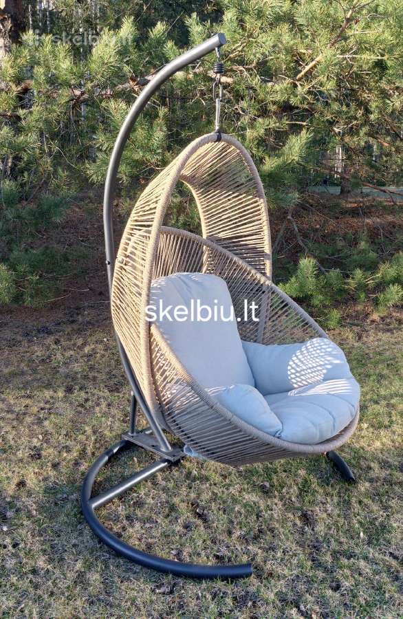 Lauko krėslai. Kelių tipų. Išskirtinės vytelės