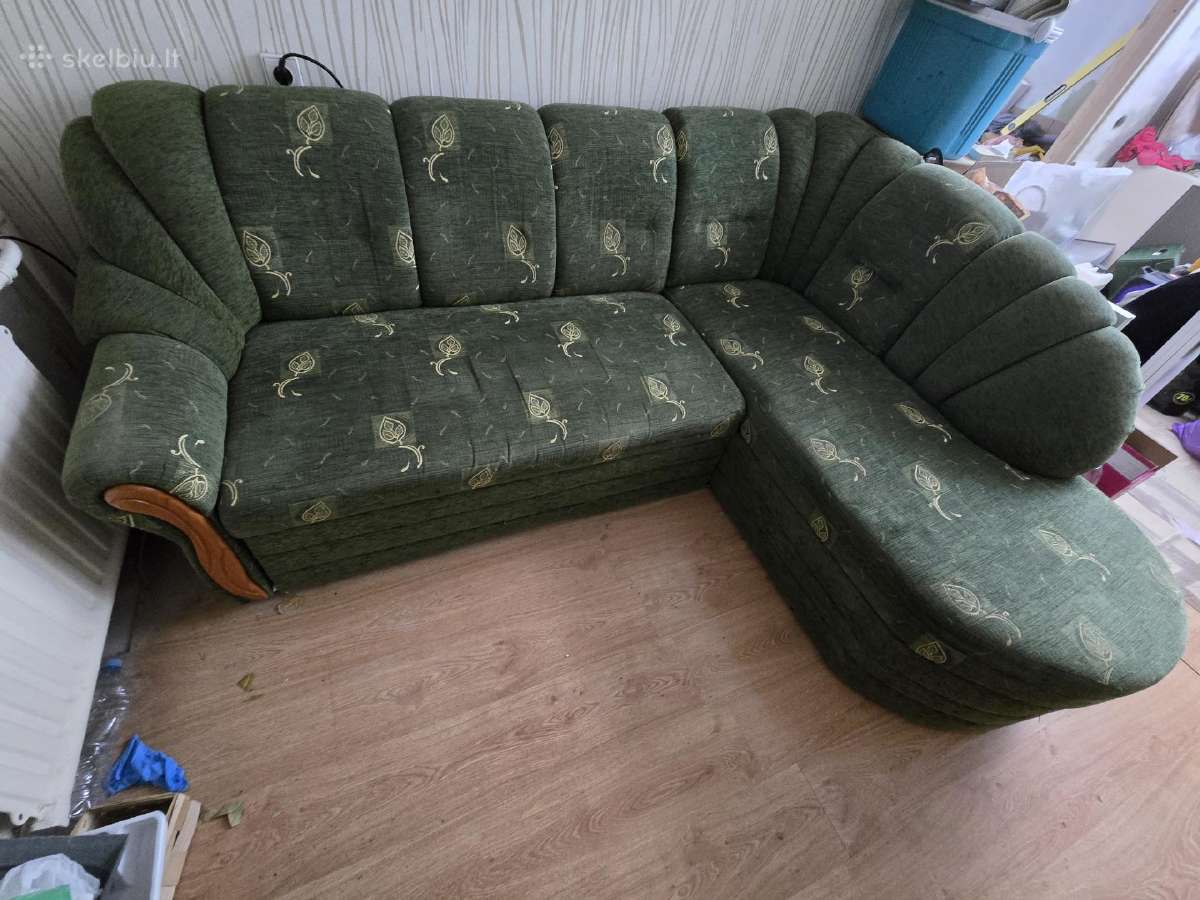 Kampinė išskleidžiama sofa