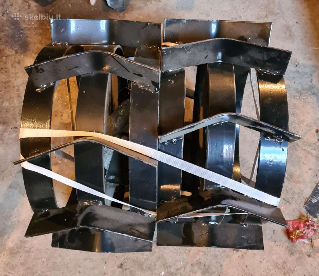 Metaliniai , Geležiniai Ratai skirti kultivatoriui