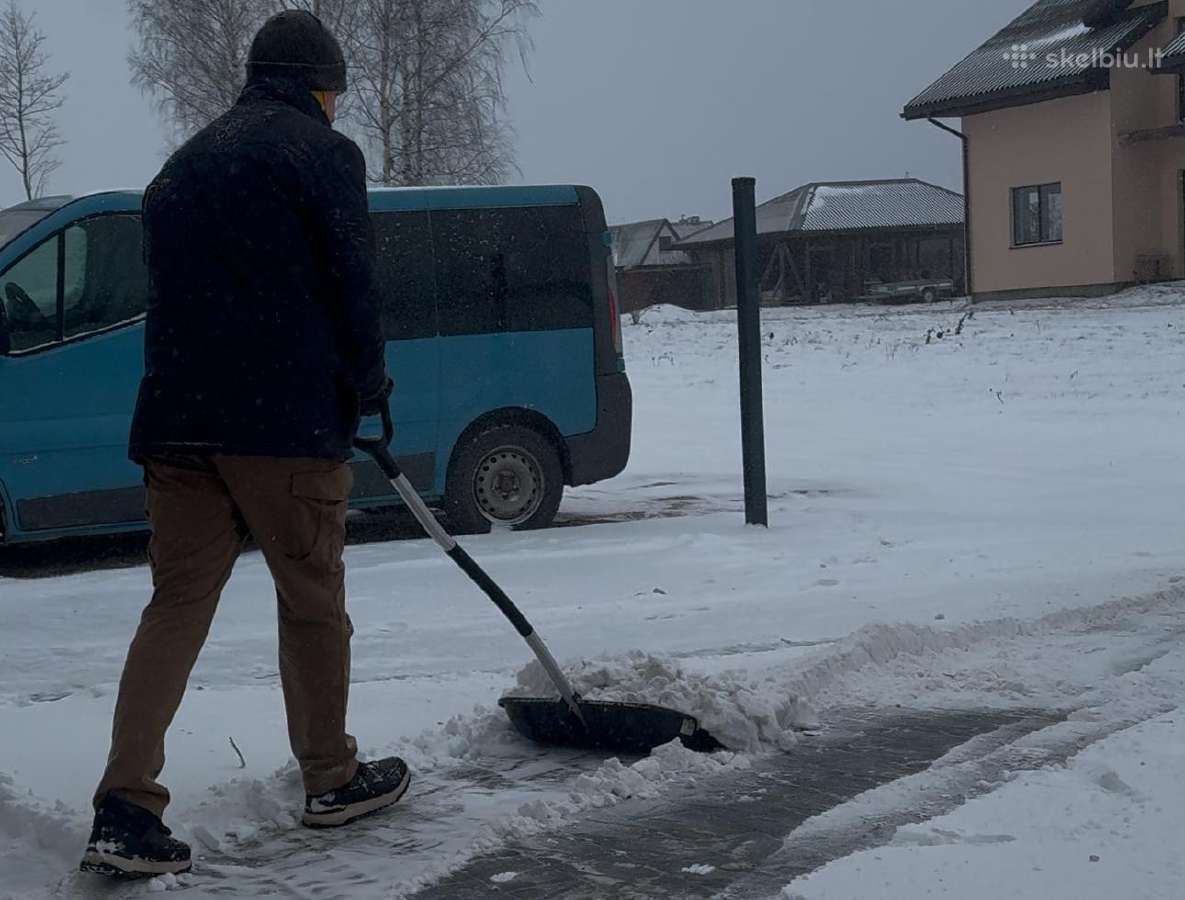 Žolės pjovimas ir aplinkos priežiūra Vilniuje - nuotraukos Nr. 13