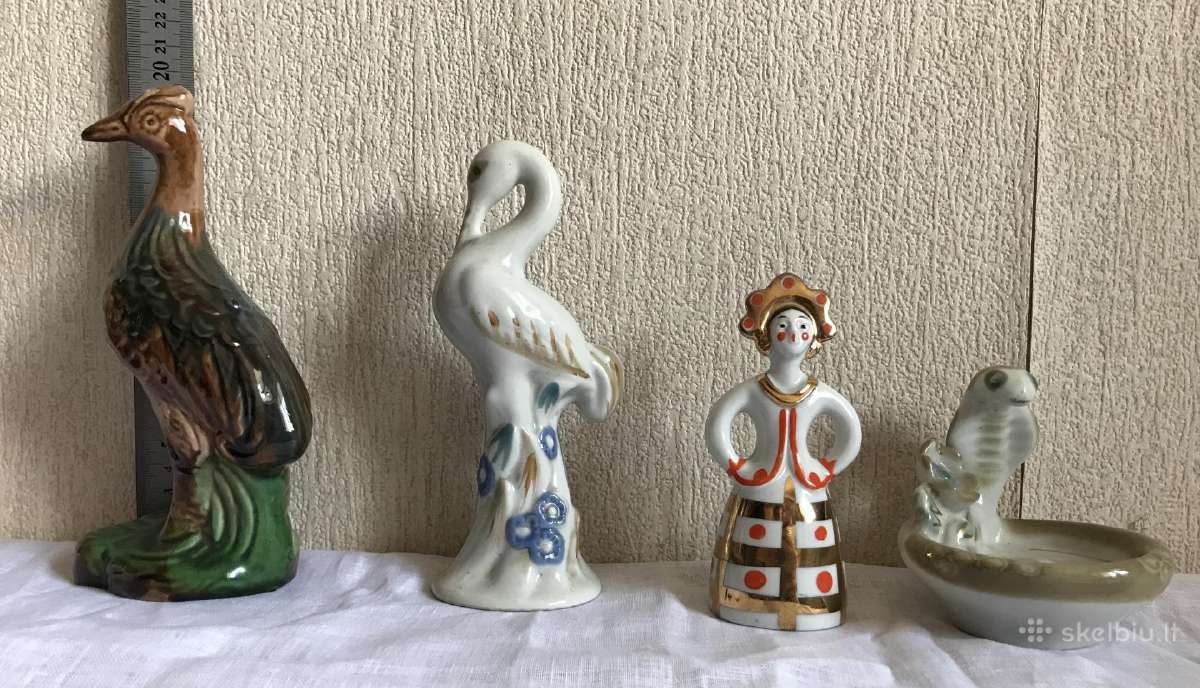 Tarybinės porceliano statulėlės.