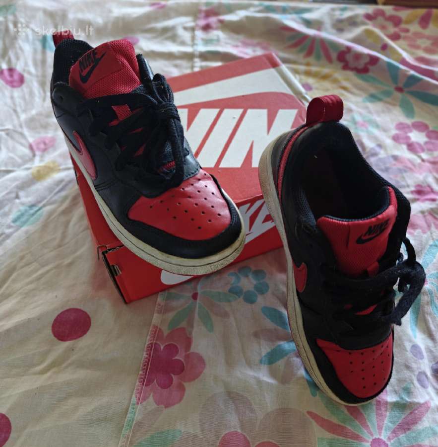 Nike batai