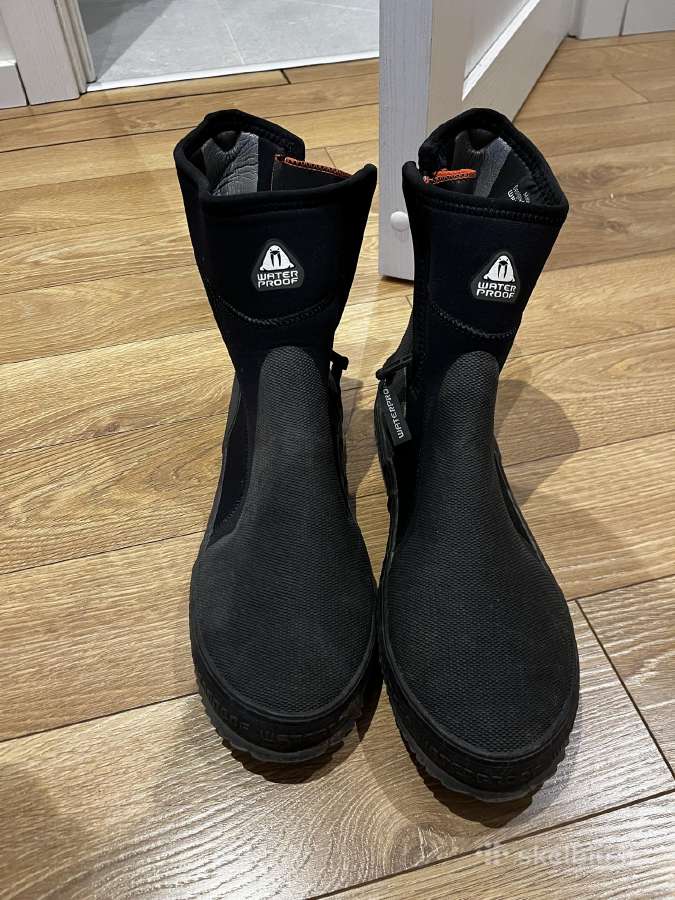 Mažai naudotas 5mm hidrokostiumas ir nardymo batai - nuotraukos Nr. 9