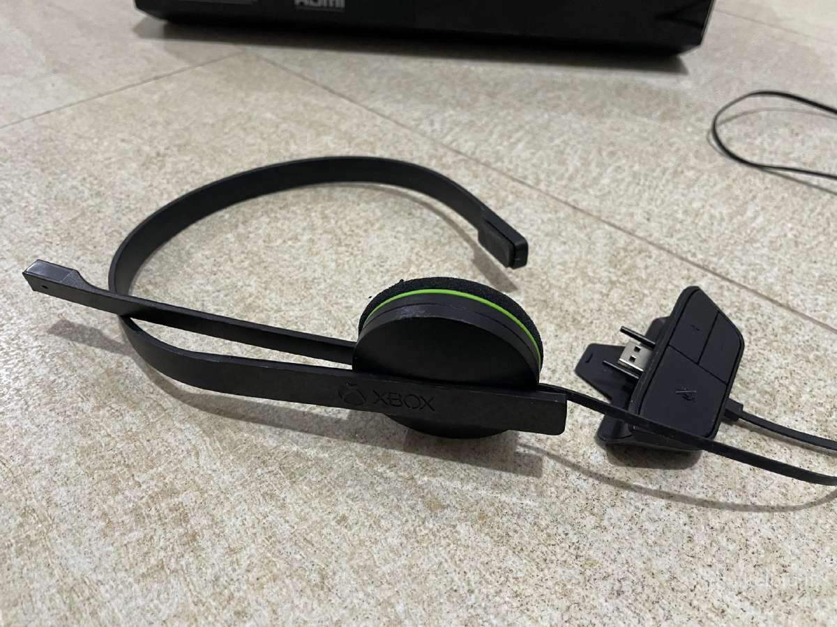 Xbox One ir ausinės (Netikrinta) - nuotraukos Nr. 3