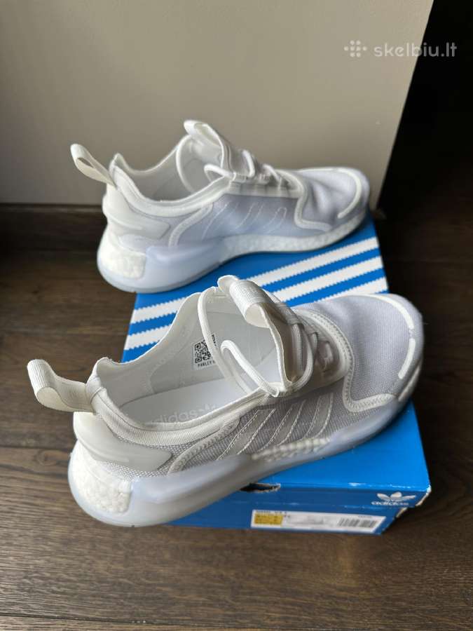 Nauji Adidas Kedai - nuotraukos Nr. 4