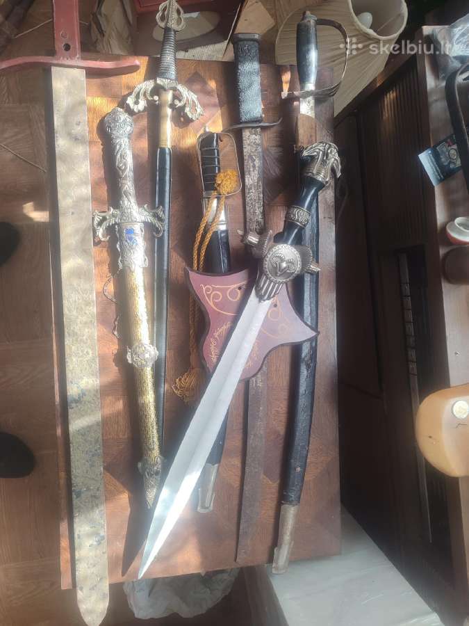 Kardai puskardziai dekoracijai