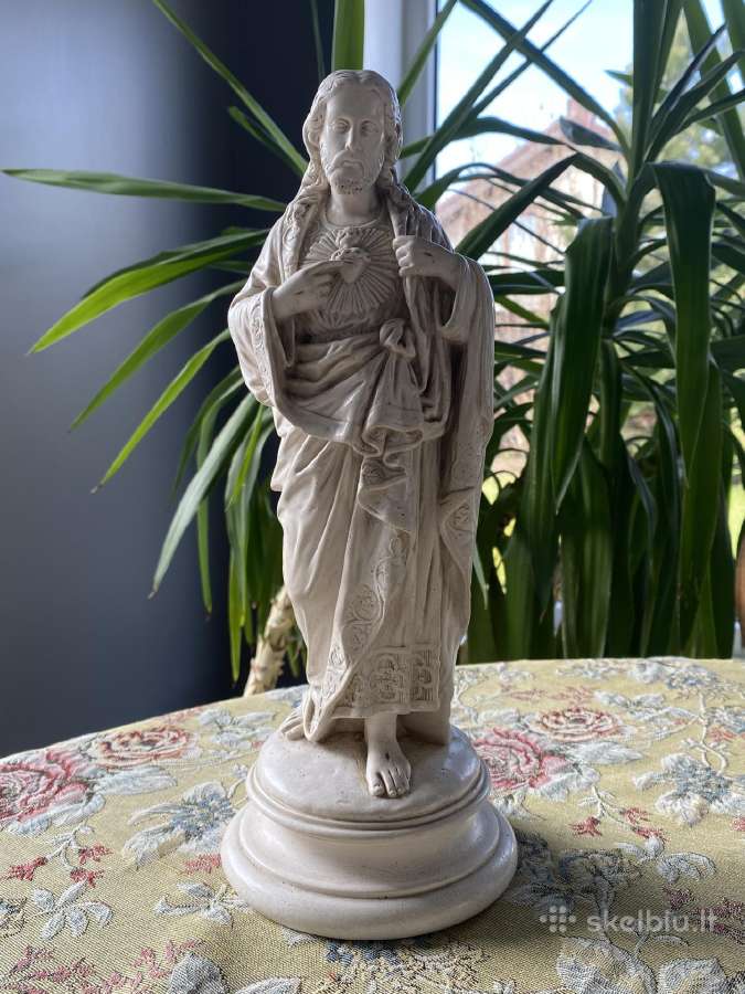 Vintažinė Jėzaus skulptūra