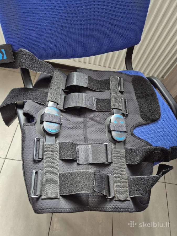 Rehmat L dydžio kelio įtvaras reguliuojamu kampu