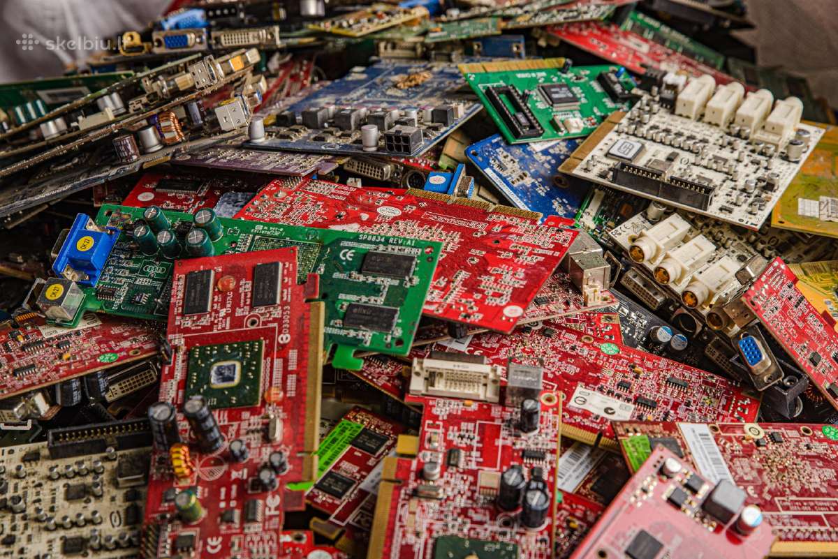 Brangiai superkame elektronikos plokštes, metalus - nuotraukos Nr. 4