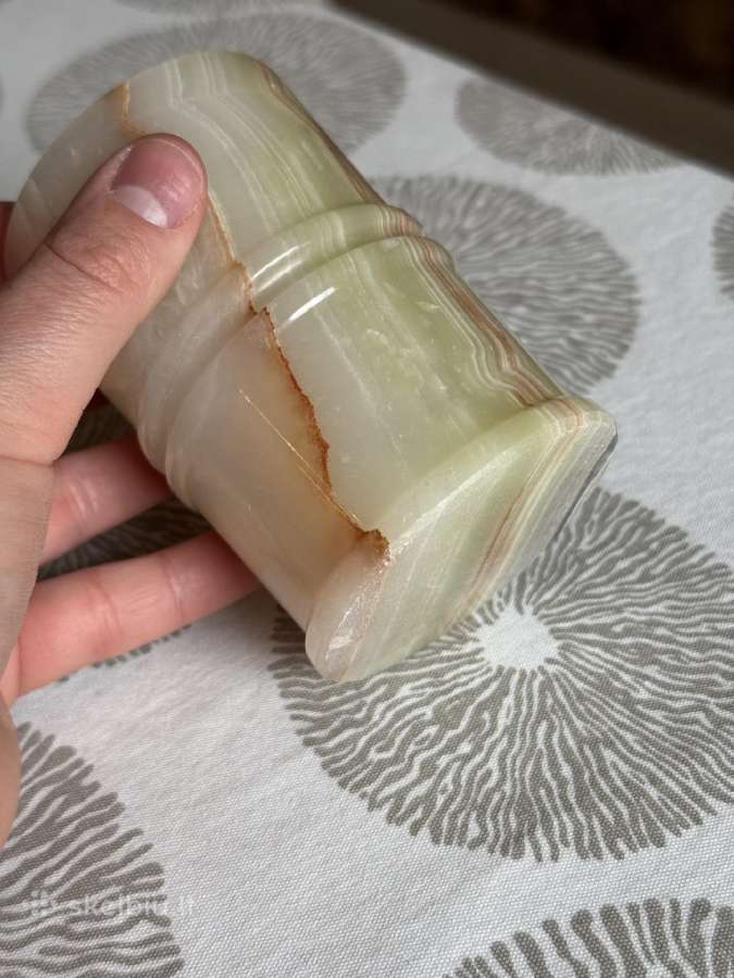 Vaza iš onikso akmens - nuotraukos Nr. 8