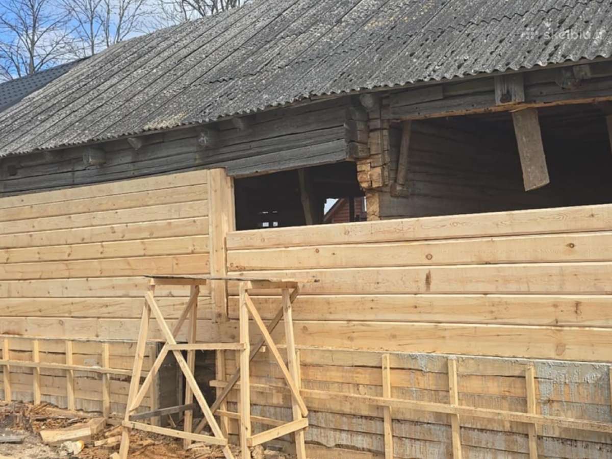 Senų namų rąstų keitimas ir pamatų atnaujinimas - nuotraukos Nr. 3