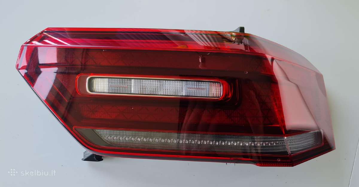 VW id3, galinis keleivio pusės žibintas.