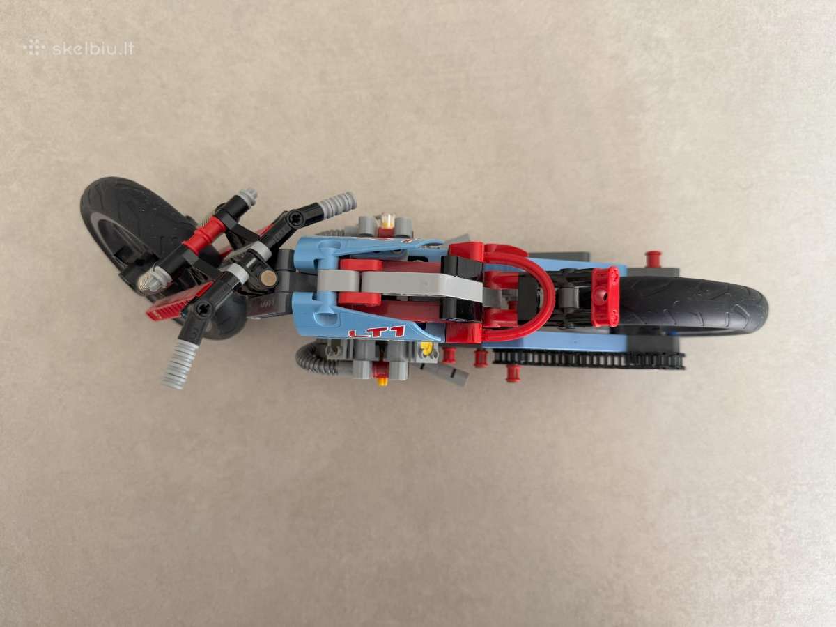 Lego Technic: Gatvinis Motociklas 42036 - nuotraukos Nr. 6