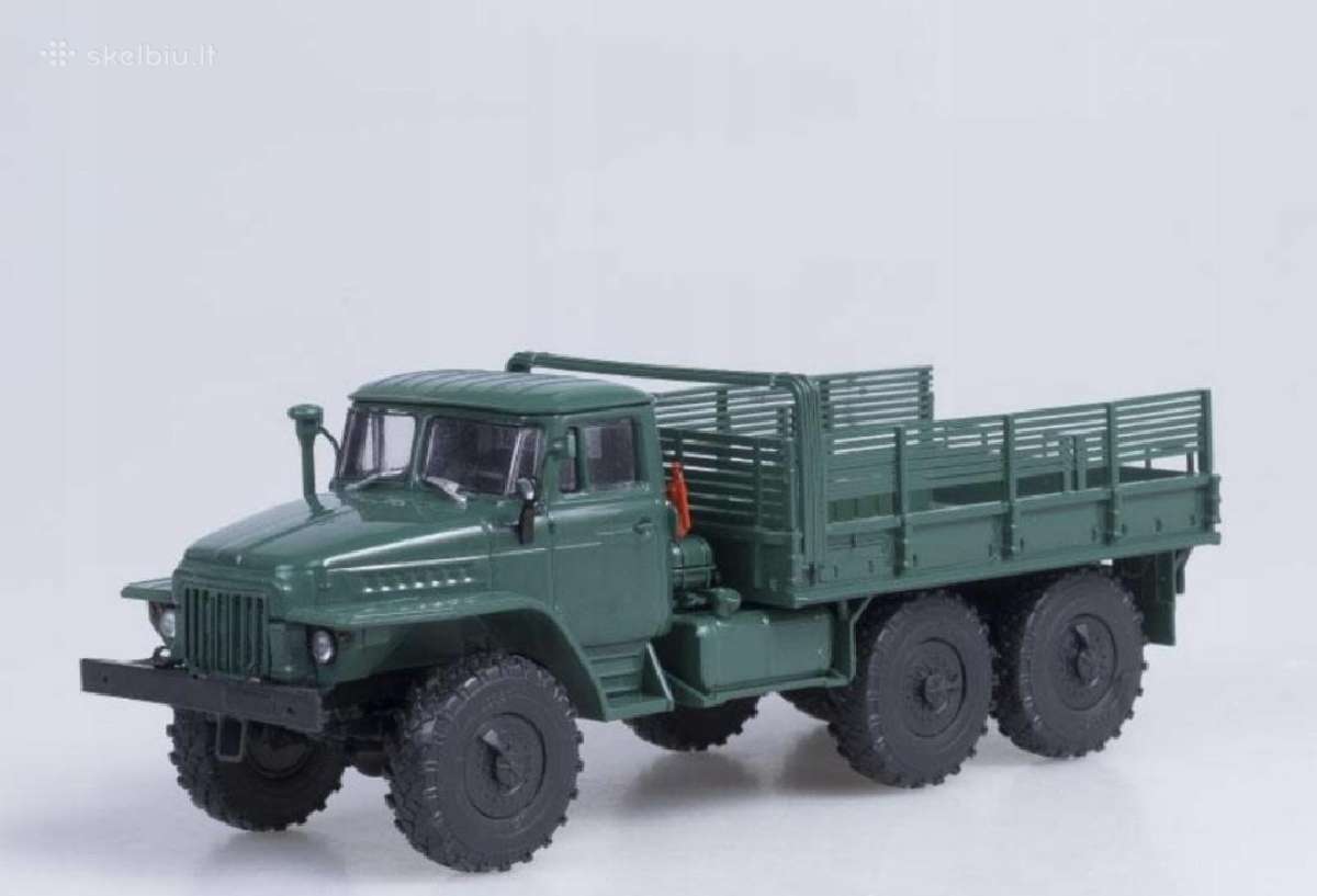 Ural 375d