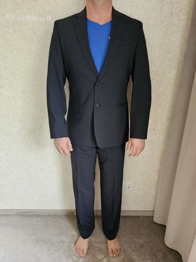 Hugo Boss kostiumas L