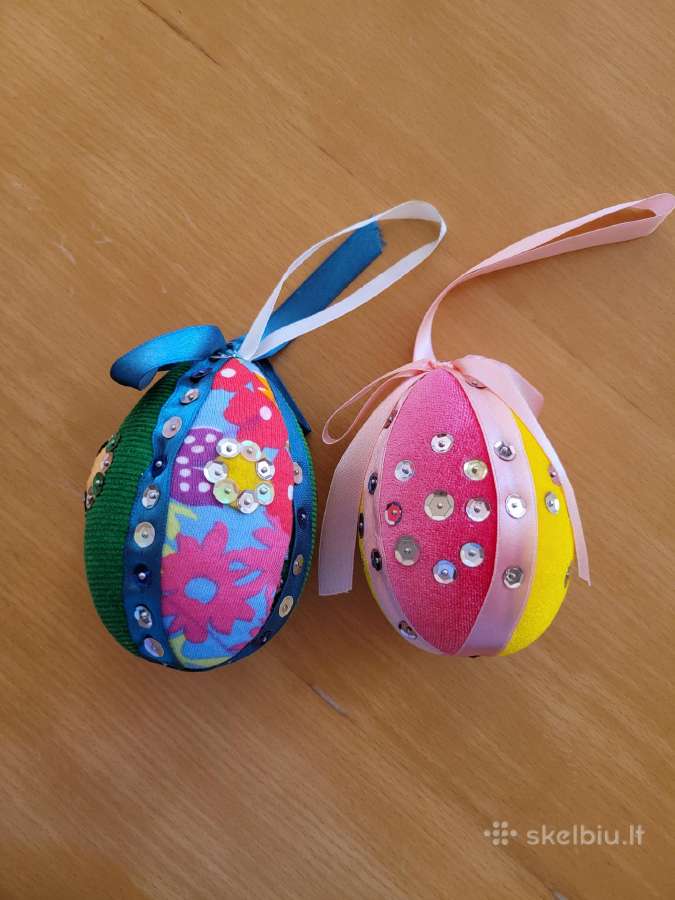 Dekoracijos velykines du kiaušiniai