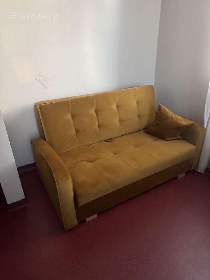 Sofa- lova