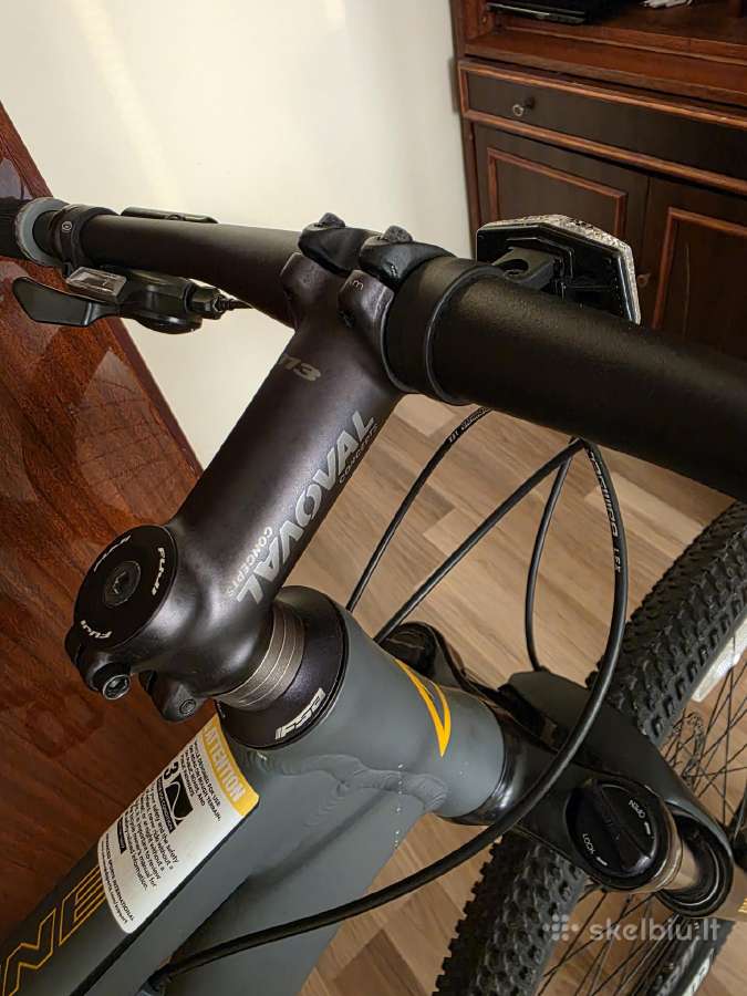MTB dviratis Fuji
