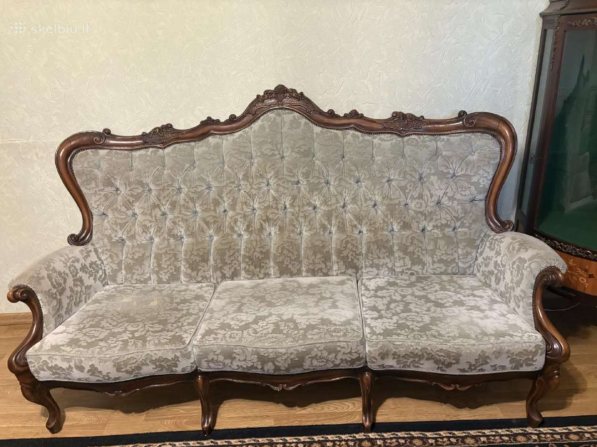 Vintažinė sofa ir foteliai