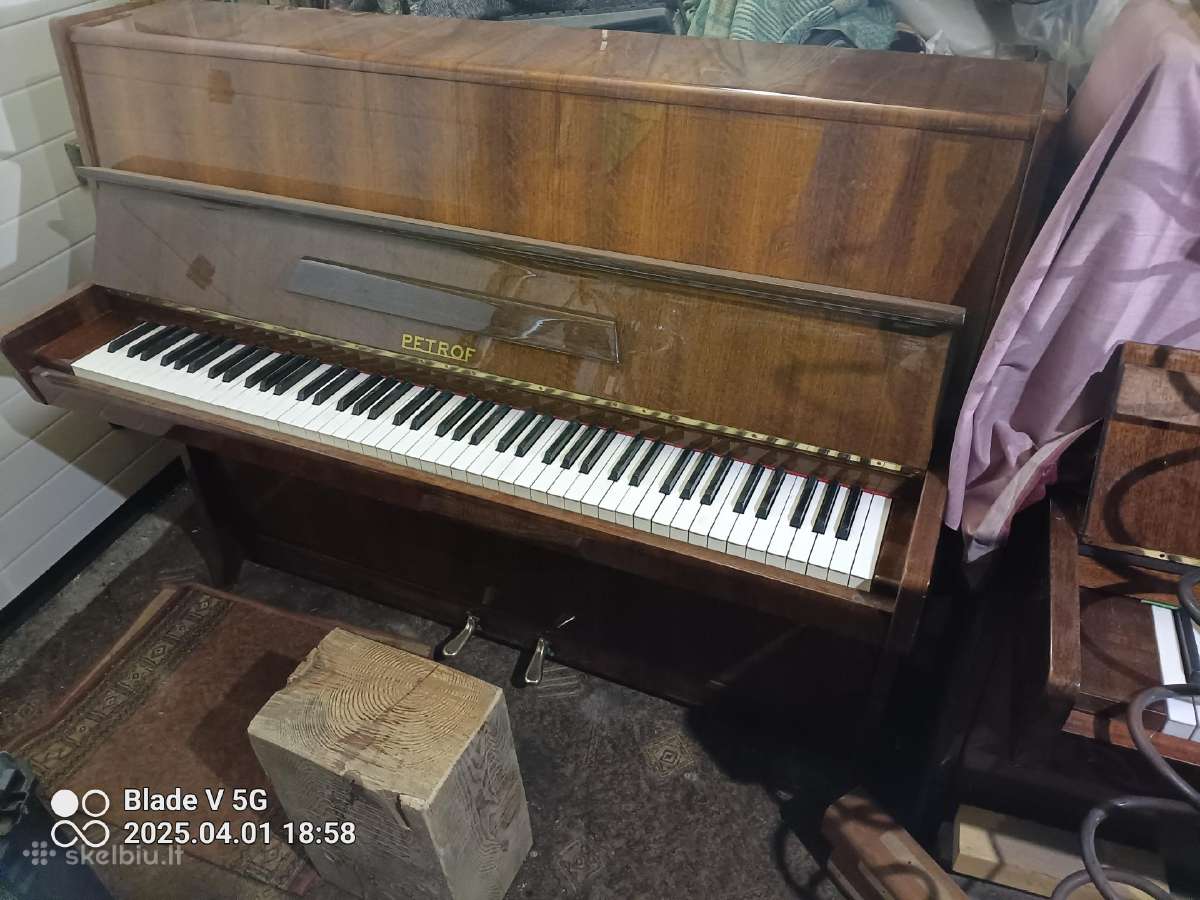 Meistras parduoda pianiną Yamaha - nuotraukos Nr. 3