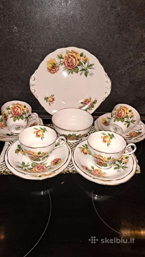 Royal Standart servizas keturiems