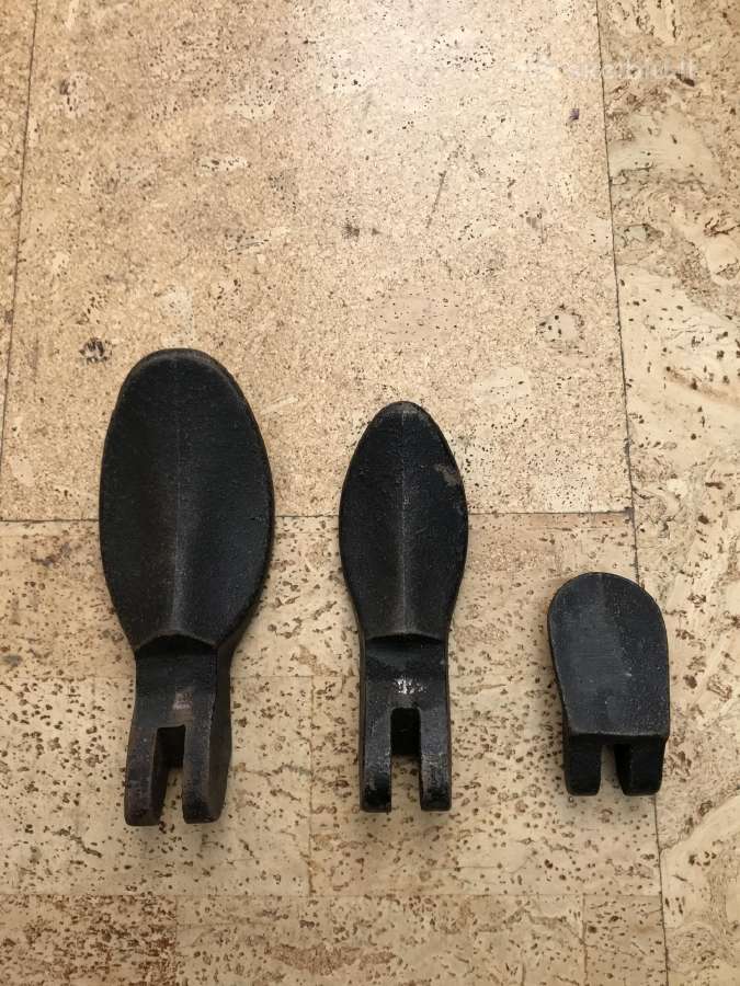 Metalinė koja avalynės remontui su 3 kurpaliais - nuotraukos Nr. 2