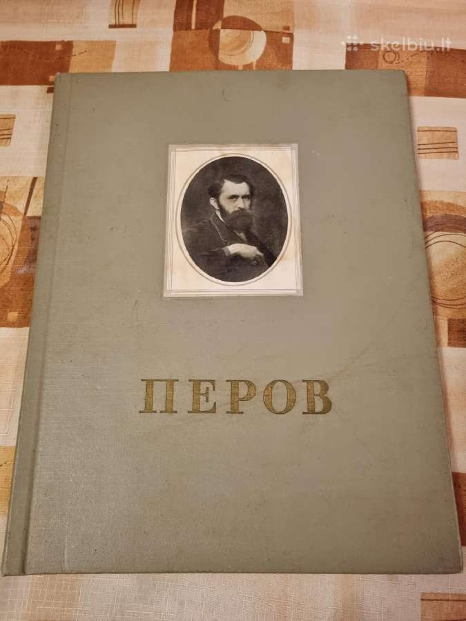 V. Perov reprodukcijų albumas