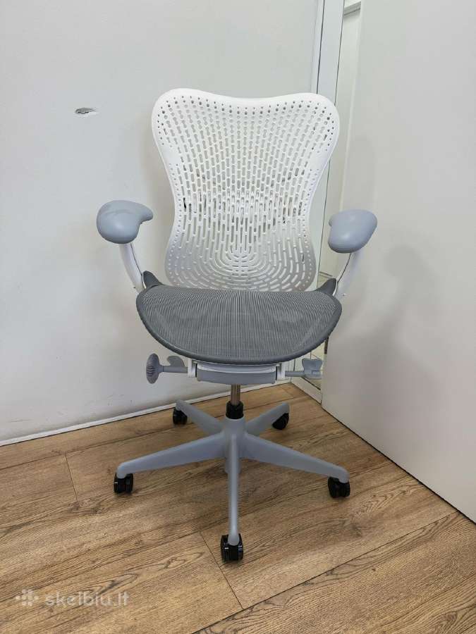 Herman Miller Mirra 2 Alpine