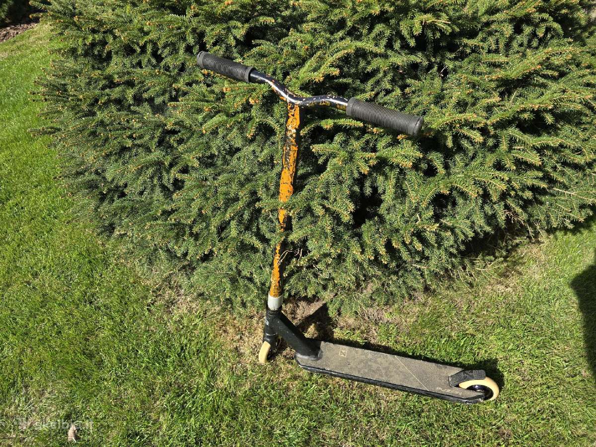 Figūrinis paspirtukas Fuzion X3