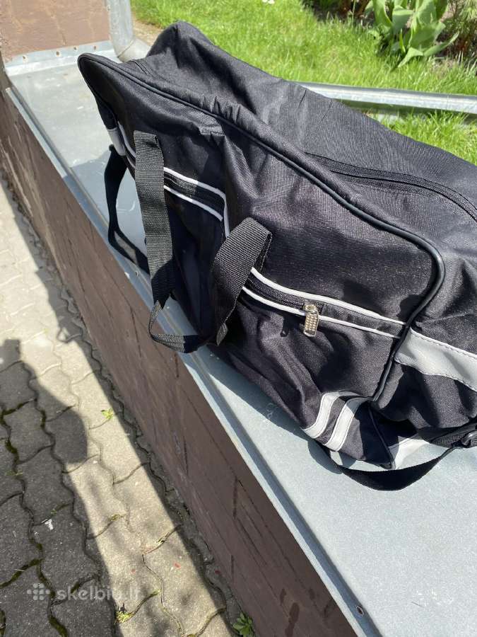 Parduodama kelionine rankine taše