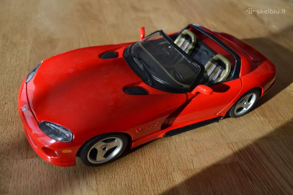 Dodge Viper Rt10 modeliukas 1:18 atsidaro dalys - nuotraukos Nr. 2