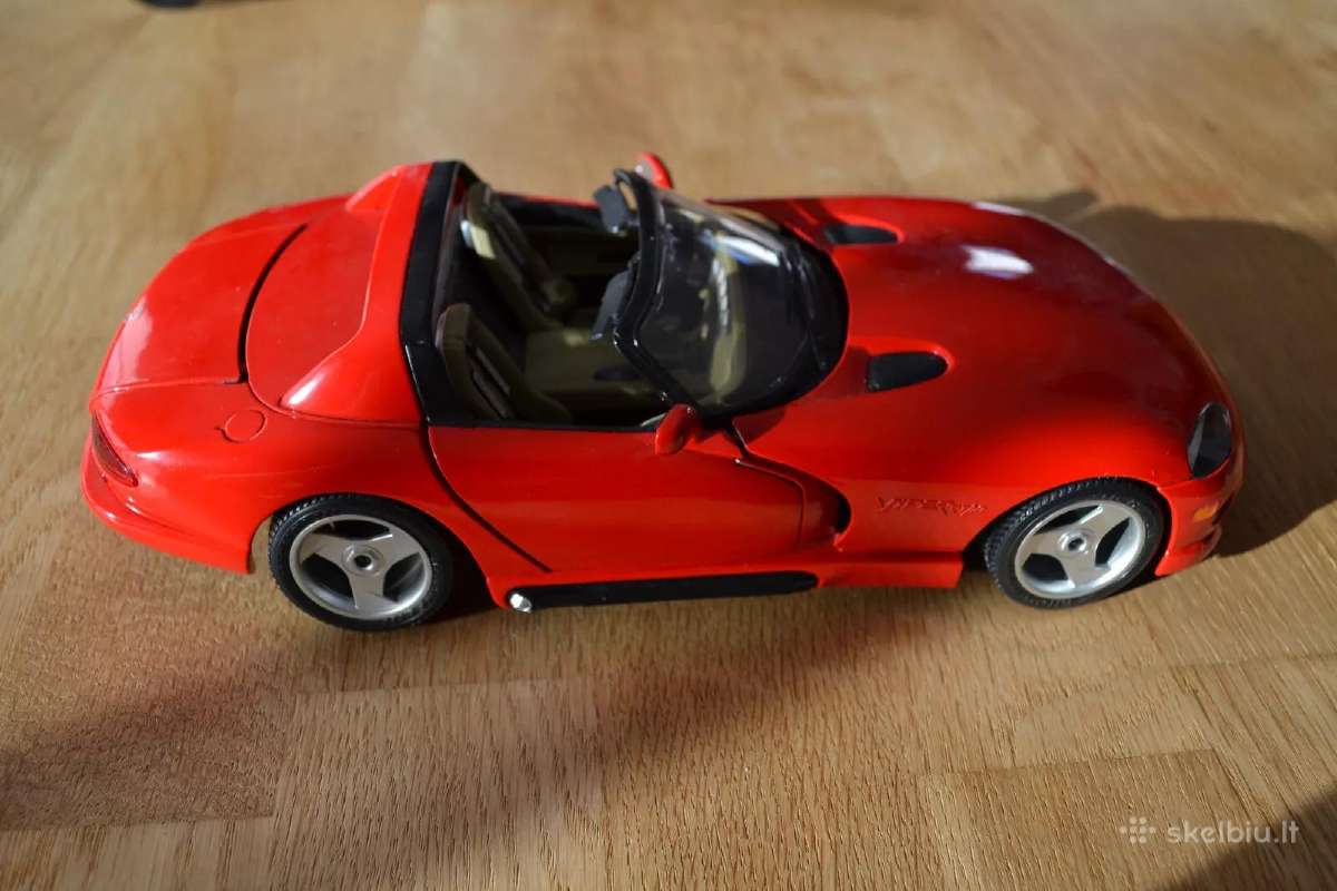 Dodge Viper Rt10 modeliukas 1:18 atsidaro dalys - nuotraukos Nr. 4