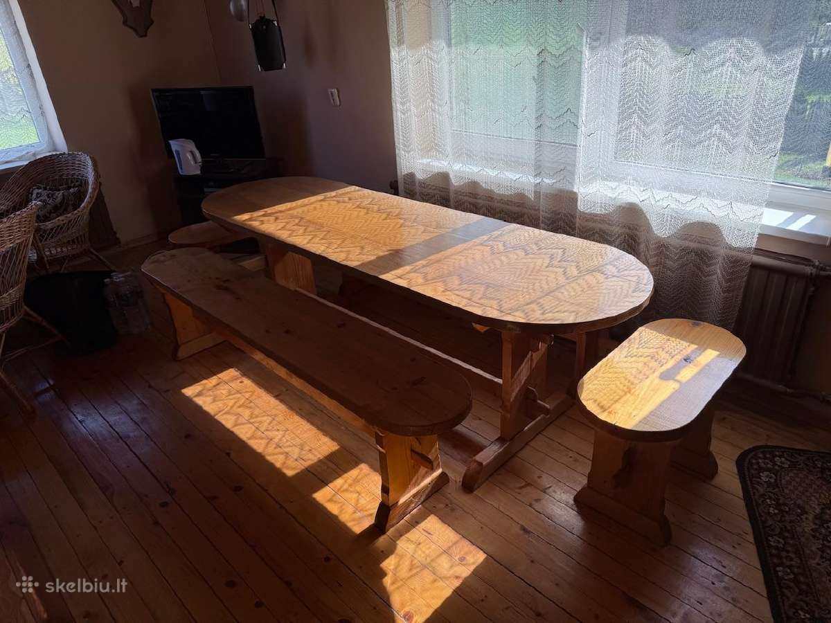 Medžio masyvo stalas su suolais - nuotraukos Nr. 3